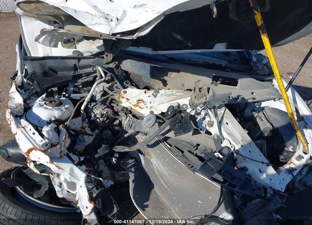 2020 TOYOTA CAMRY LE VIN: 4T1C11AK5LU935359
