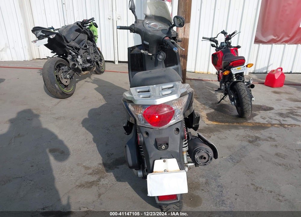 2009 KYMCO USA INC PEOPLE S/250 VIN: RFBD2K2149B190256
