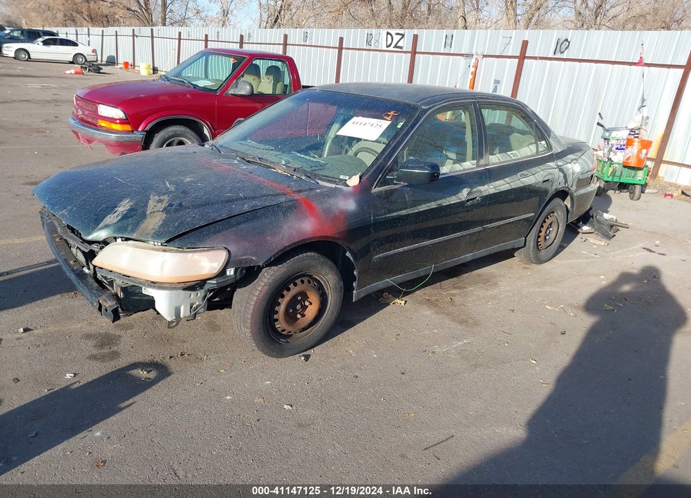 1999 HONDA ACCORD LX VIN: JHMCG564XXC011756
