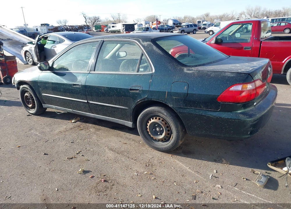1999 HONDA ACCORD LX VIN: JHMCG564XXC011756