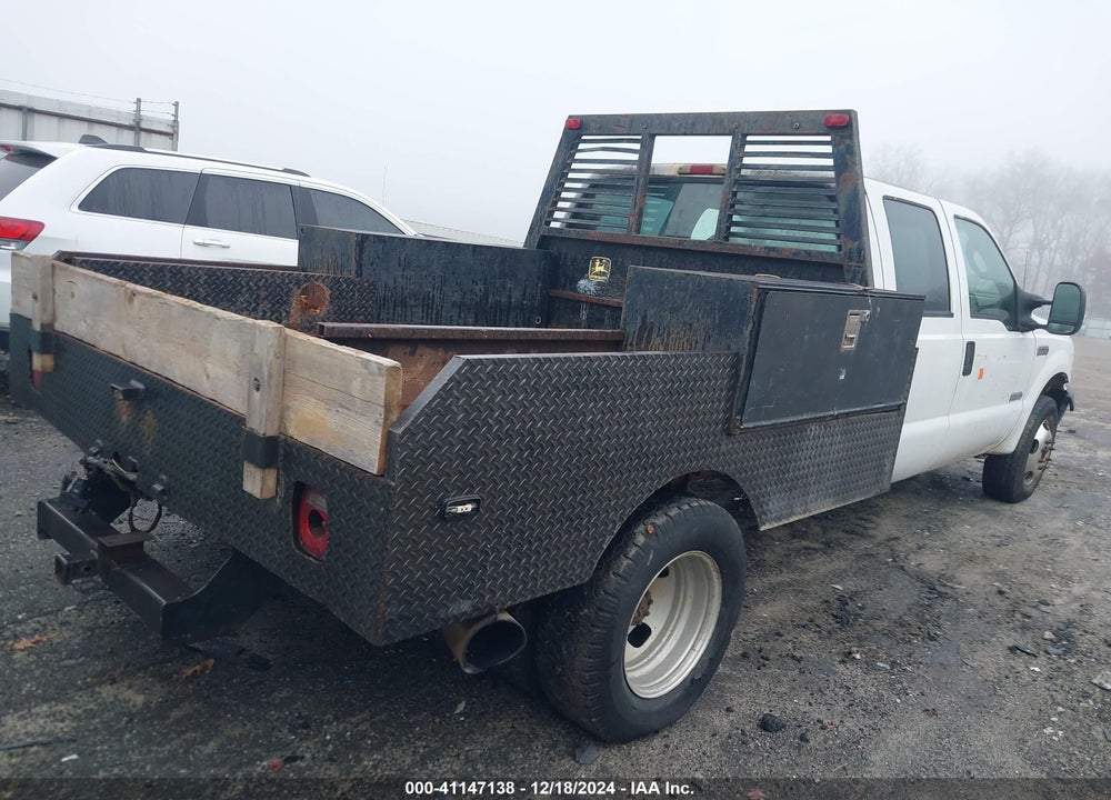 2006 FORD F-350 LARIAT/XL/XLT VIN: 1FTWW32P86EB18037