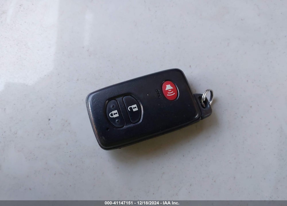 2013 TOYOTA PRIUS TWO VIN: JTDKN3DU5D0354286
