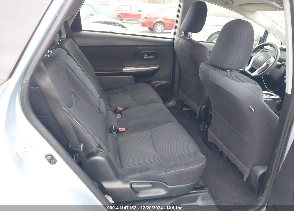 2015 TOYOTA PRIUS V VIN: JTDZN3EU7FJ038396