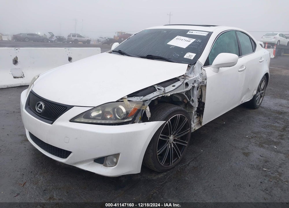 2008 LEXUS IS 350 VIN: JTHBE262085018011