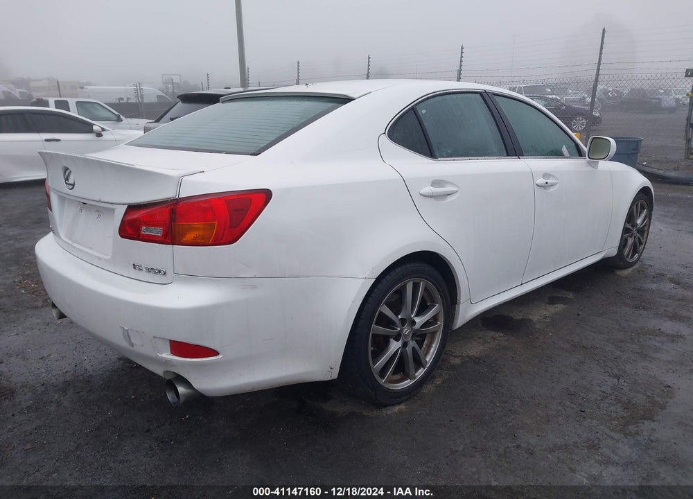 2008 LEXUS IS 350 VIN: JTHBE262085018011