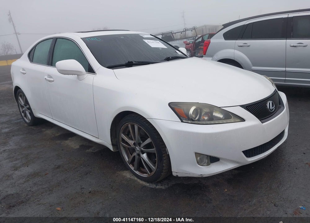 2008 LEXUS IS 350 VIN: JTHBE262085018011