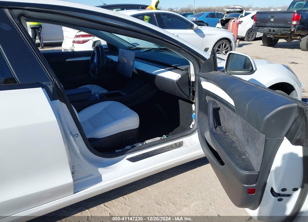 2021 TESLA MODEL 3 VIN: 5YJ3E1EC4MF073631