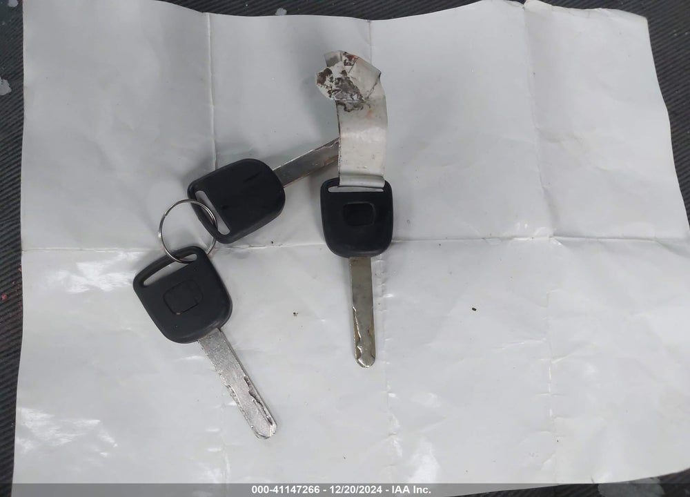2004 HONDA ELEMENT EX VIN: 5J6YH28604L034910