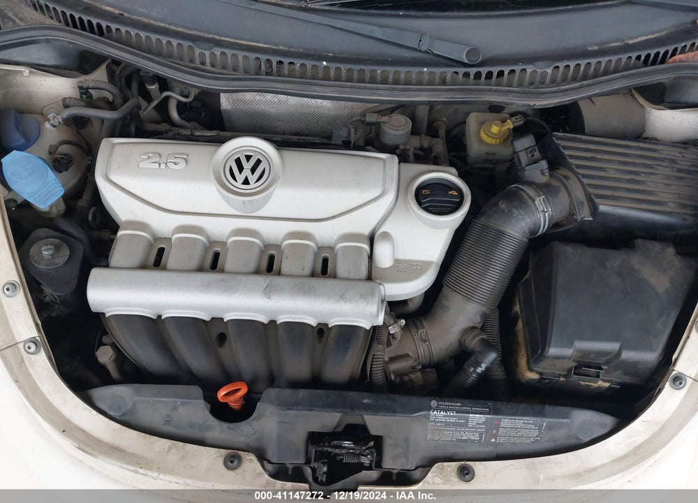 2008 VOLKSWAGEN NEW BEETLE S/SE VIN: 3VWRW31C88M525118
