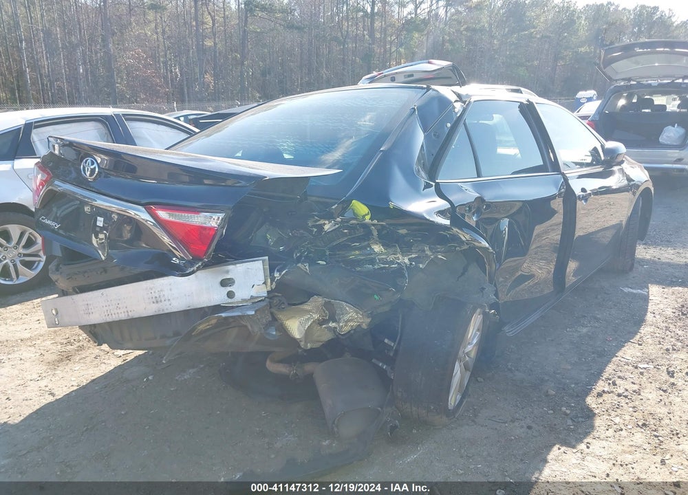 2015 TOYOTA CAMRY SE VIN: 4T1BF1FK1FU490113