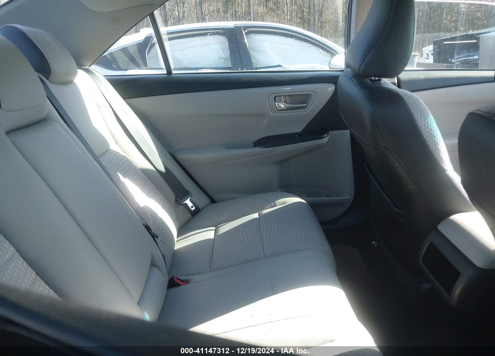 2015 TOYOTA CAMRY SE VIN: 4T1BF1FK1FU490113