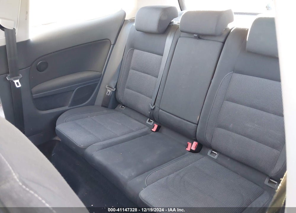 2010 VOLKSWAGEN GOLF 2-DOOR VIN: WVWAB7AJ8AW395381