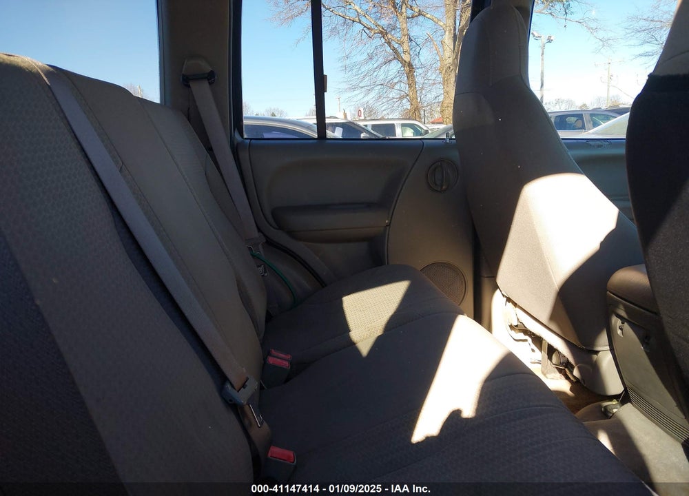2004 JEEP LIBERTY SPORT VIN: 1J4GK48K44W329142