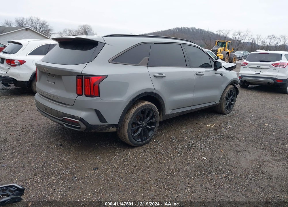 2022 KIA SORENTO SX VIN: 5XYRK4LF7NG120176