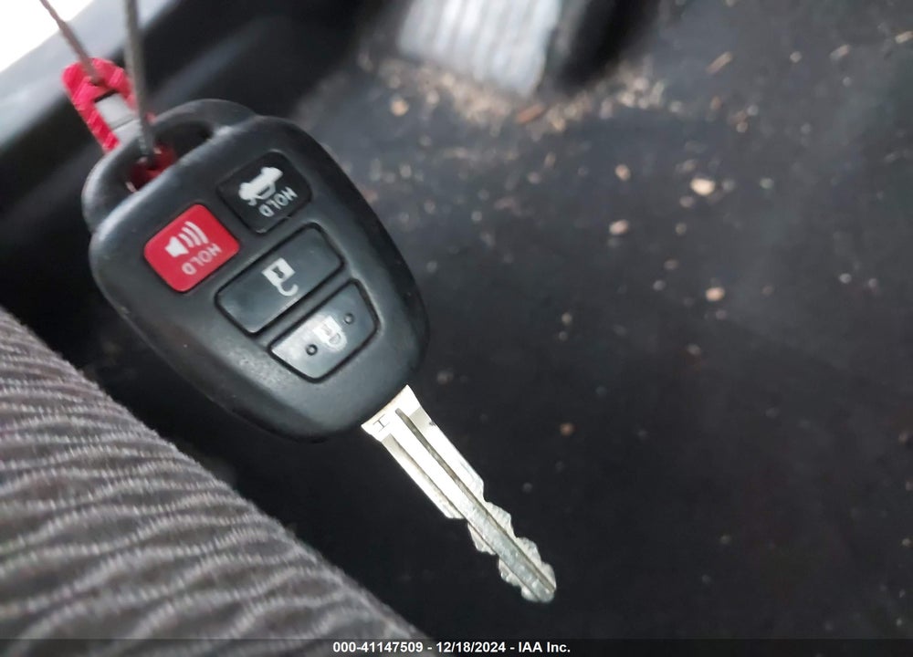 2014 TOYOTA COROLLA VIN: 2T1BURHE8EC125438