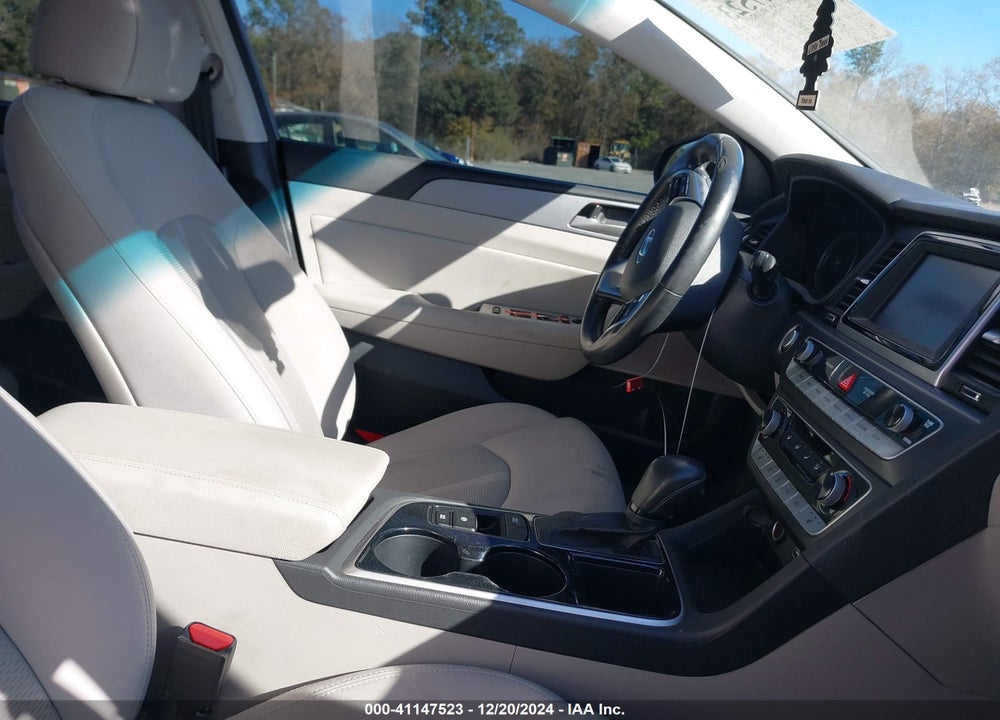 2018 HYUNDAI SONATA VIN: 5NPE34AF1JH671401