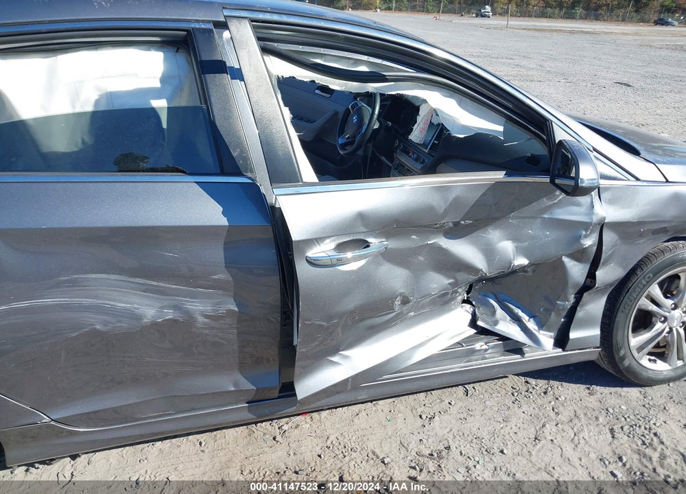 2018 HYUNDAI SONATA VIN: 5NPE34AF1JH671401