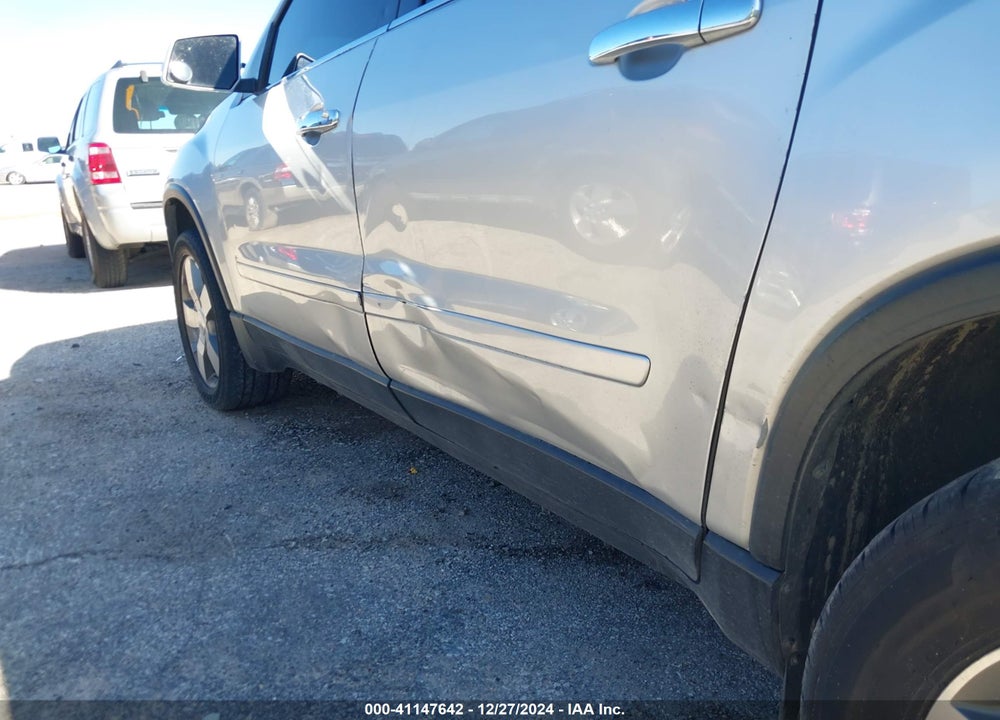 2011 GMC ACADIA SLT-1 VIN: 1GKKRRED4BJ384283