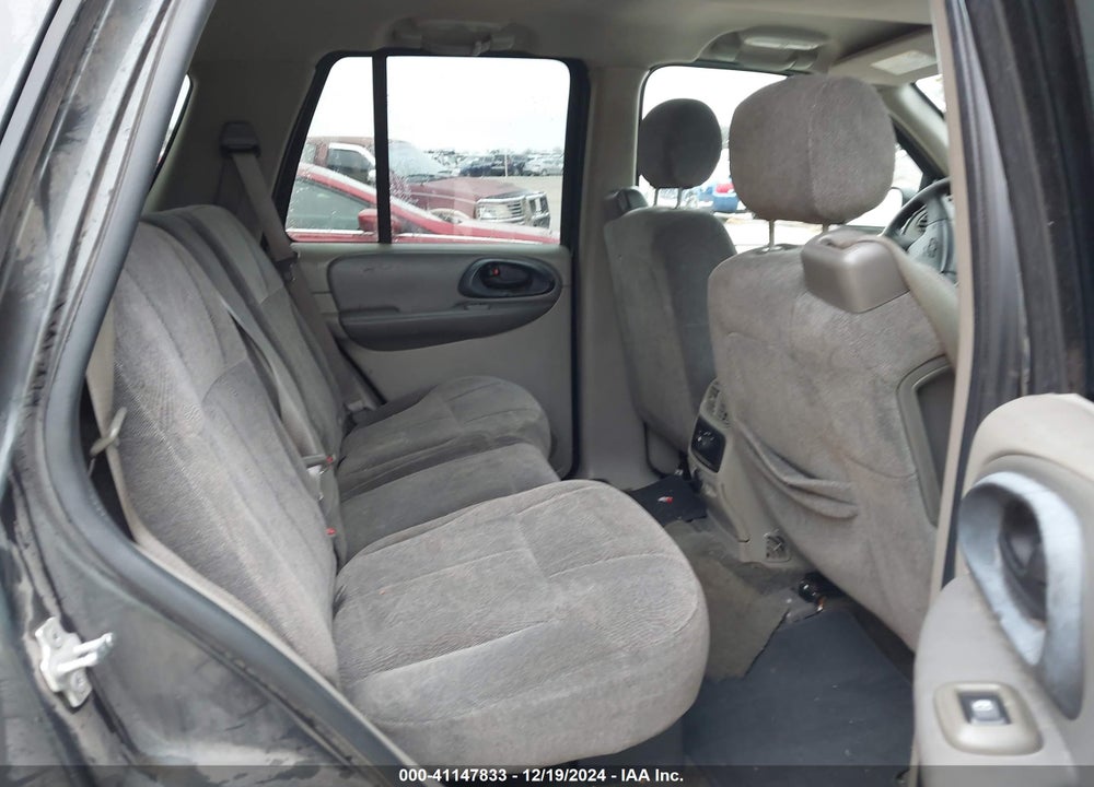 2004 CHEVROLET TRAILBLAZER LS VIN: 1GNDS13S042339566