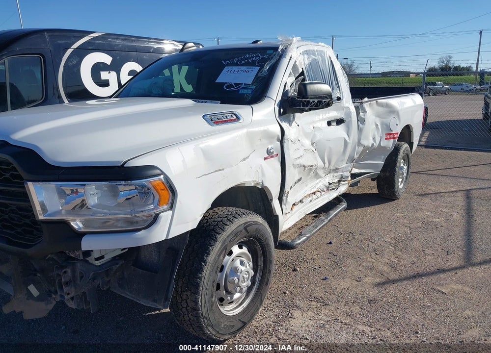 2019 RAM 2500 TRADESMAN 4X2 8' BOX VIN: 3C6MR4AL2KG603867
