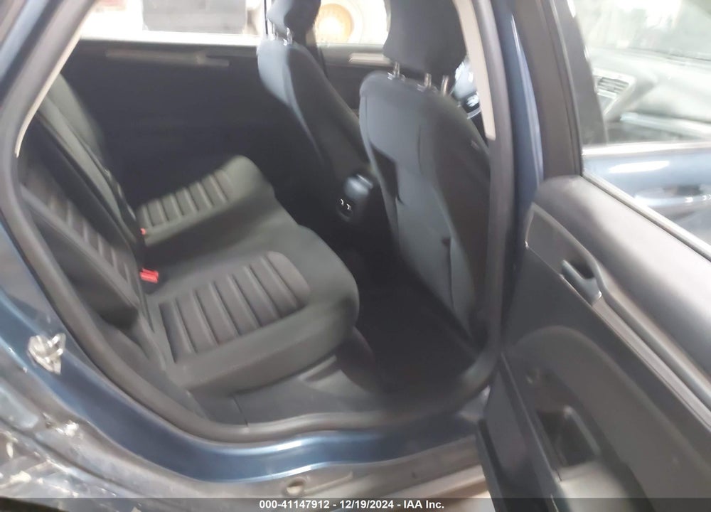 2019 FORD FUSION SE VIN: 3FA6P0T93KR152072
