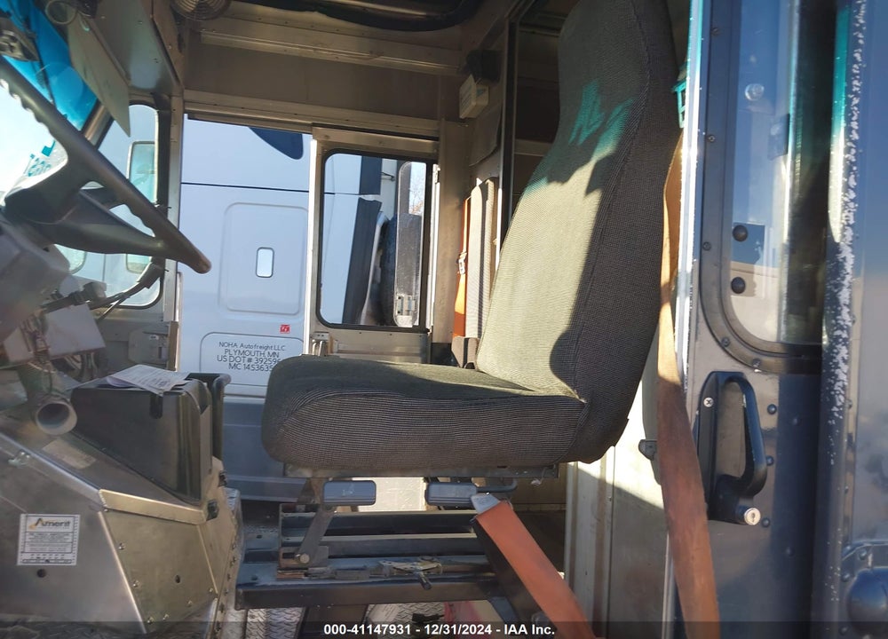 2020 FREIGHTLINER MT45G VIN: 4UZAC2EA2LCLZ7217