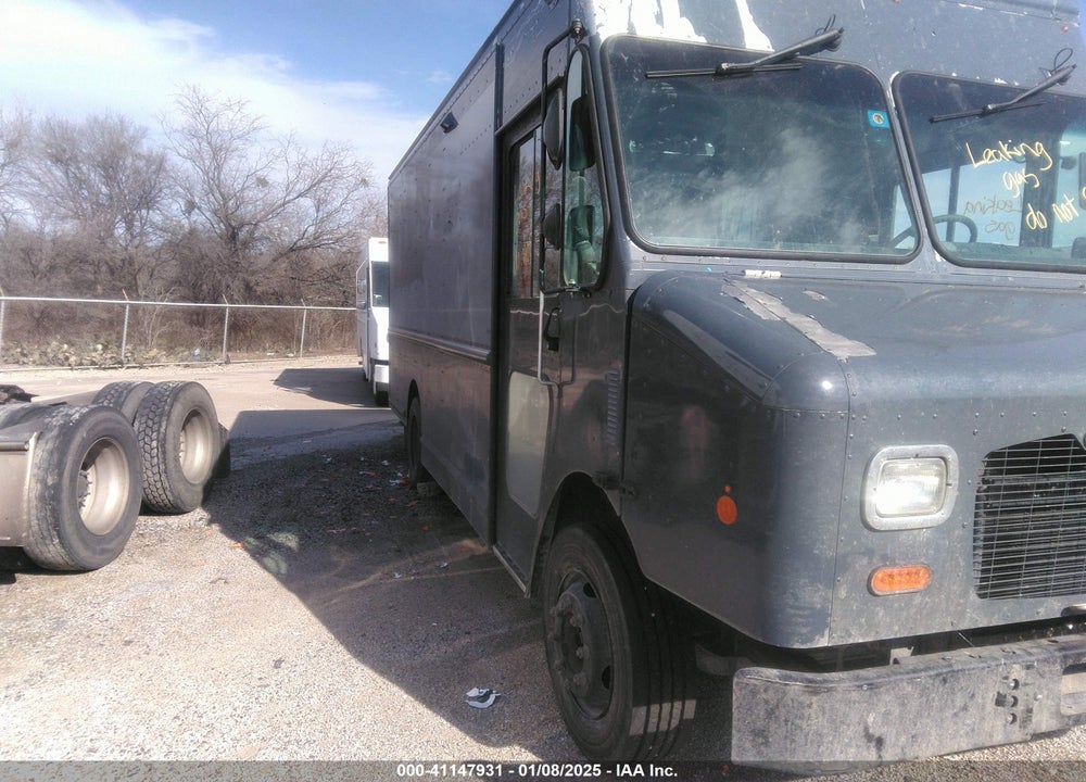 2020 FREIGHTLINER MT45G VIN: 4UZAC2EA2LCLZ7217