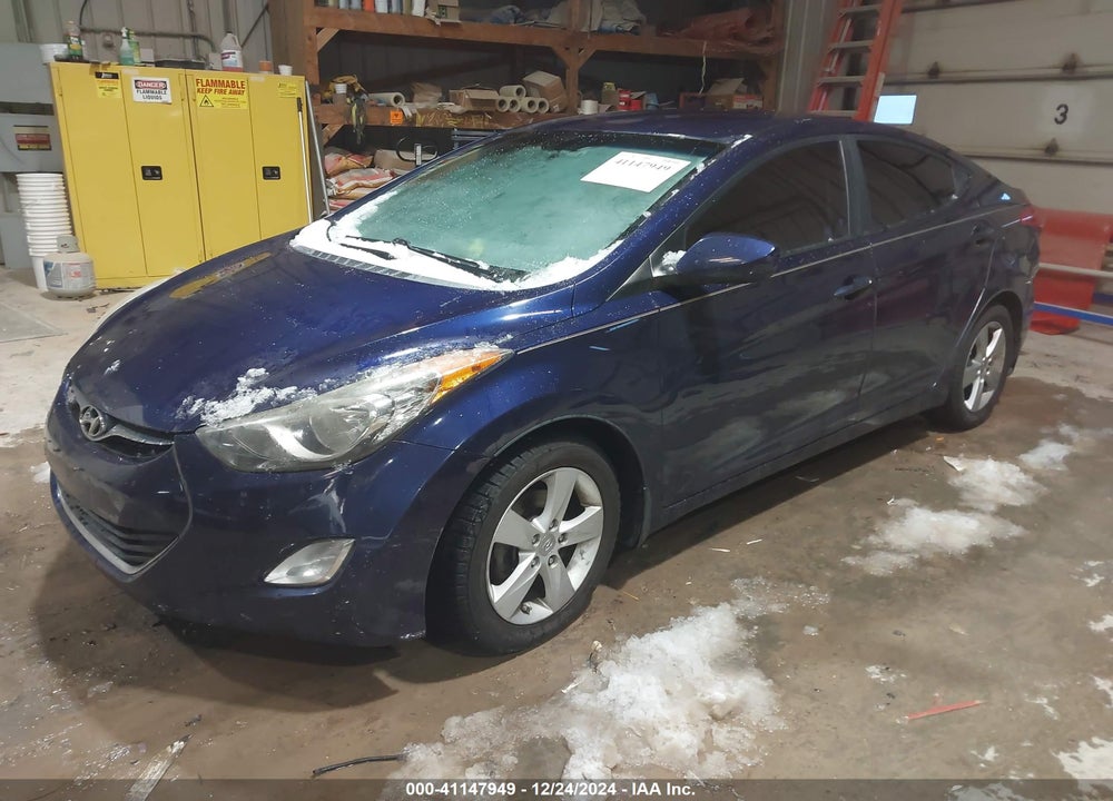 2013 HYUNDAI ELANTRA VIN: 5NPDH4AE2DH223323