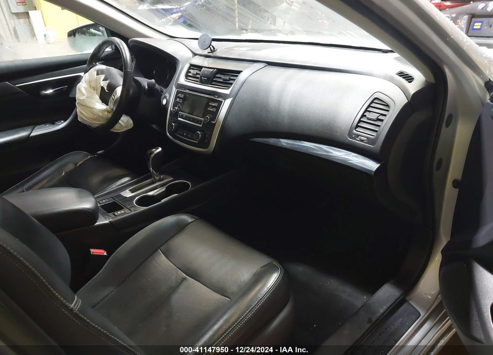 2017 NISSAN ALTIMA VIN: 1N4AL3AP6HC170632