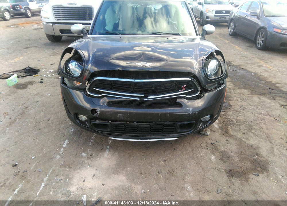 2016 MINI COUNTRYMAN COOPER S VIN: WMWZC5C57GWU21642