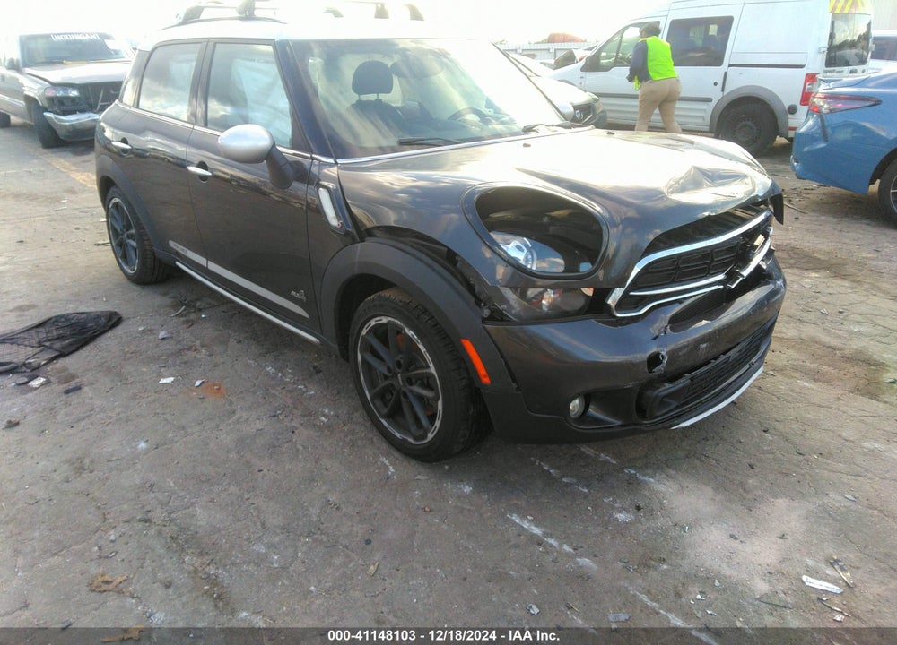 2016 MINI COUNTRYMAN COOPER S VIN: WMWZC5C57GWU21642