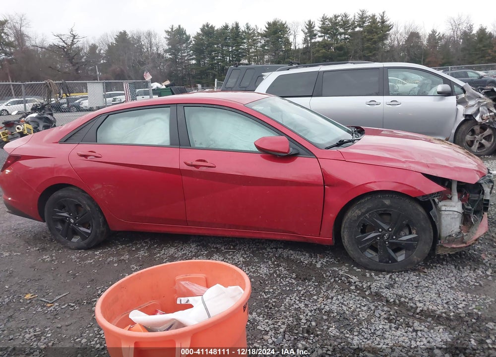 2021 HYUNDAI ELANTRA VIN: 5NPLM4AG7MH035230