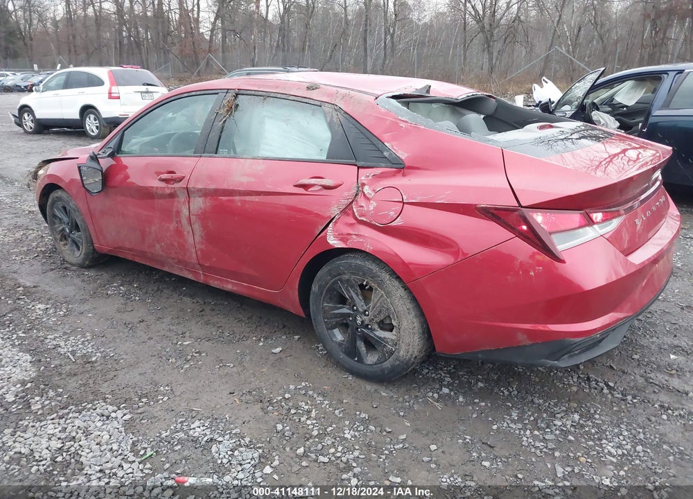2021 HYUNDAI ELANTRA VIN: 5NPLM4AG7MH035230