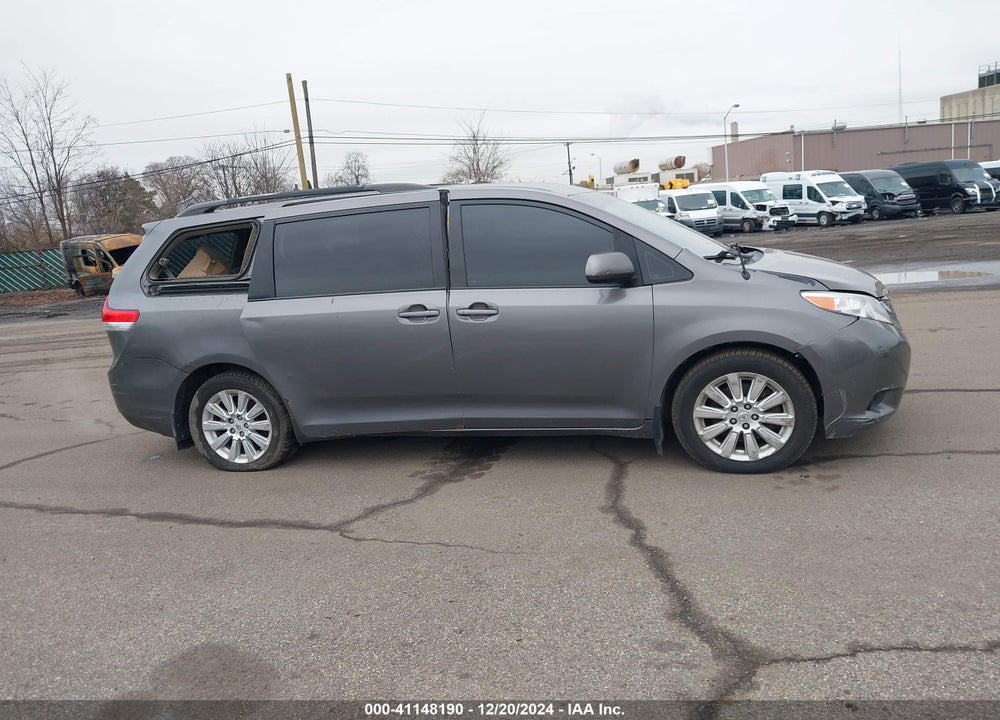2011 TOYOTA SIENNA LE VIN: 5TDJK3DC1BS016258
