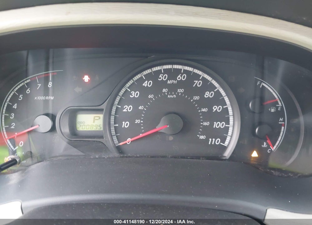 2011 TOYOTA SIENNA LE VIN: 5TDJK3DC1BS016258