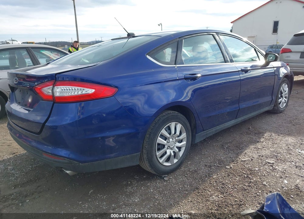 2013 FORD FUSION S VIN: 3FA6P0G72DR244057