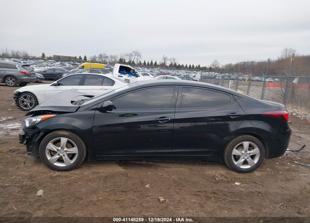 2013 HYUNDAI ELANTRA VIN: 5NPDH4AE8DH233001