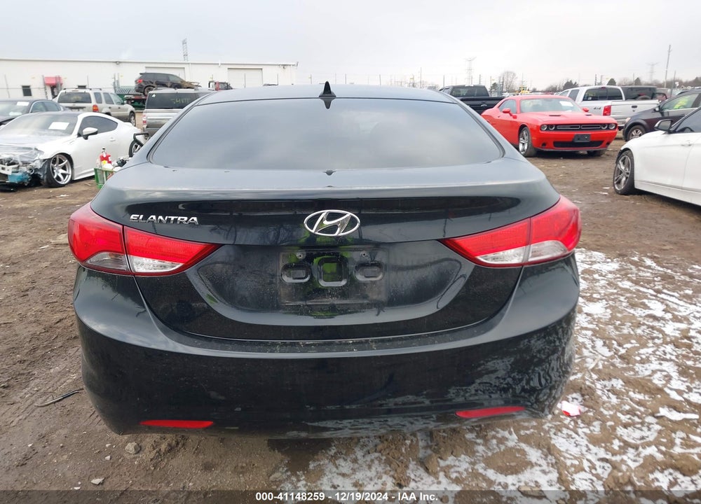 2013 HYUNDAI ELANTRA VIN: 5NPDH4AE8DH233001