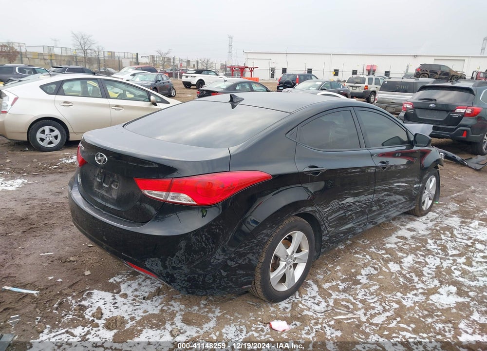 2013 HYUNDAI ELANTRA VIN: 5NPDH4AE8DH233001