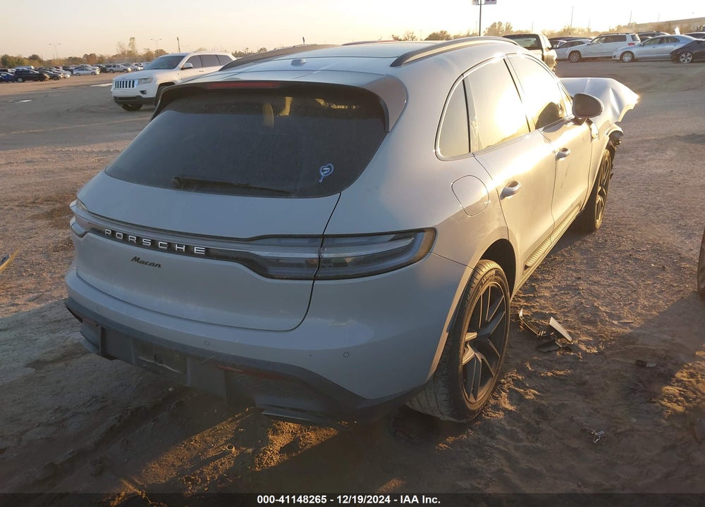 2022 PORSCHE MACAN VIN: WP1AA2A57NLB02097