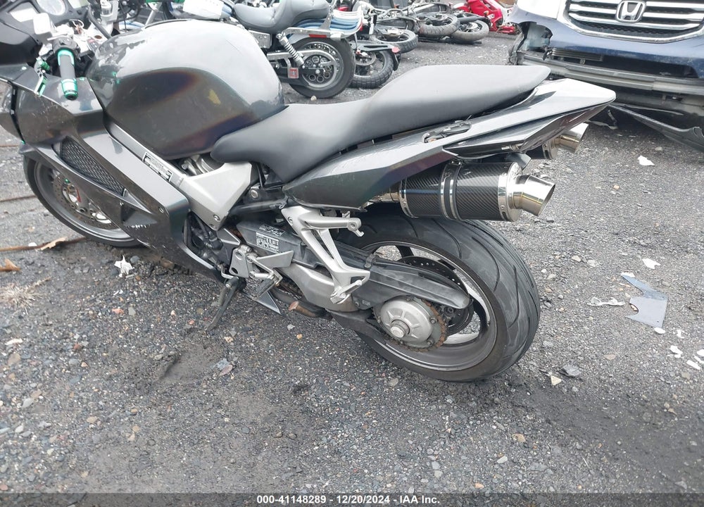 2008 HONDA VFR800 VIN: JH2RC46018M000114