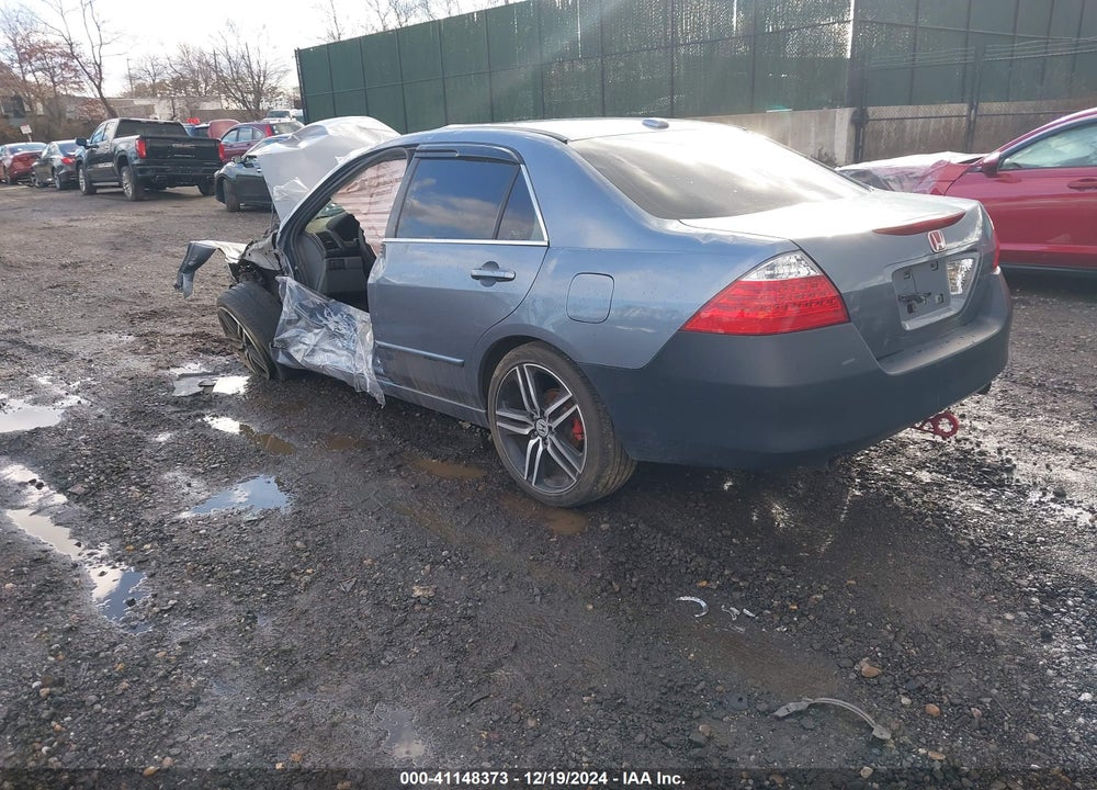 2007 HONDA ACCORD 3.0 EX VIN: 1HGCM66517A075917
