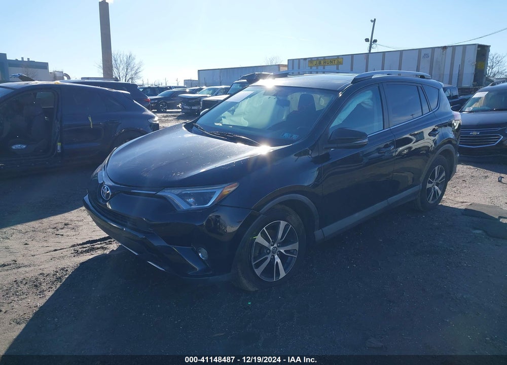 2016 TOYOTA RAV4 XLE VIN: 2T3RFREV3GW488378