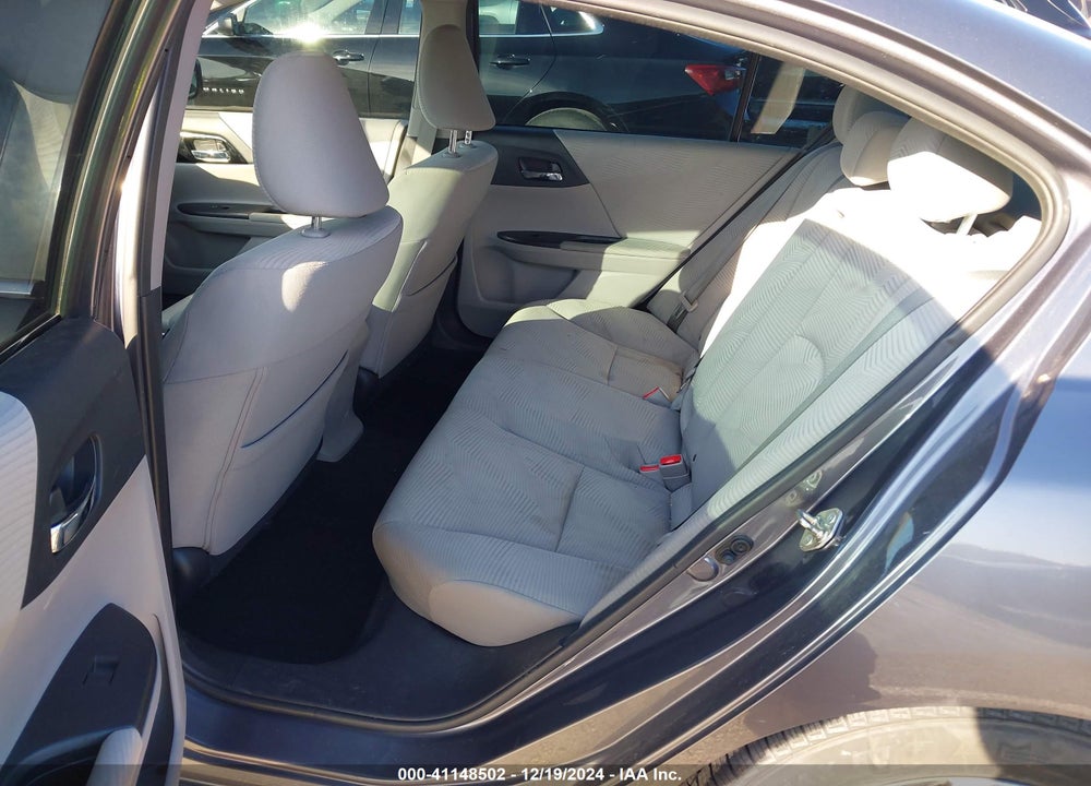 2017 HONDA ACCORD VIN: 1HGCR2F37HA200672