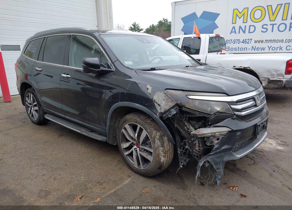 2017 HONDA PILOT TOURING VIN: 5FNYF6H98HB004169