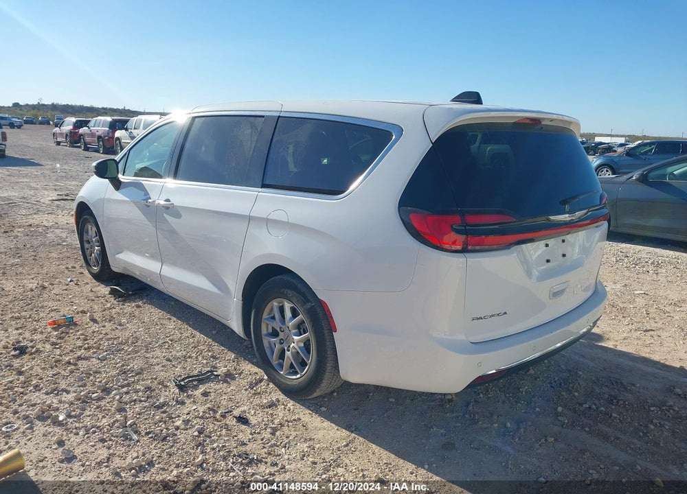 2023 CHRYSLER PACIFICA TOURING L VIN: 2C4RC1BG8PR587255