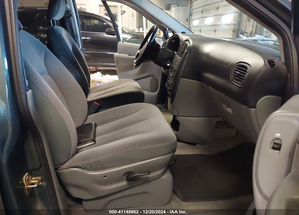 2005 DODGE GRAND CARAVAN SXT VIN: 2D4GP44L45R540148