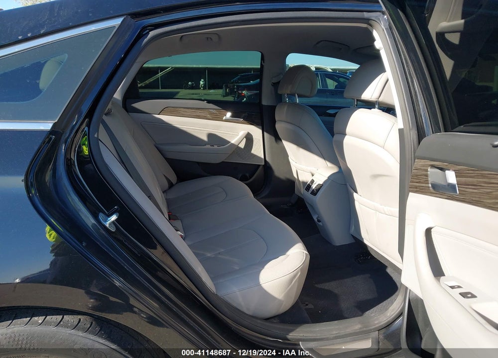 2015 HYUNDAI SONATA VIN: 5NPE34AF2FH018096