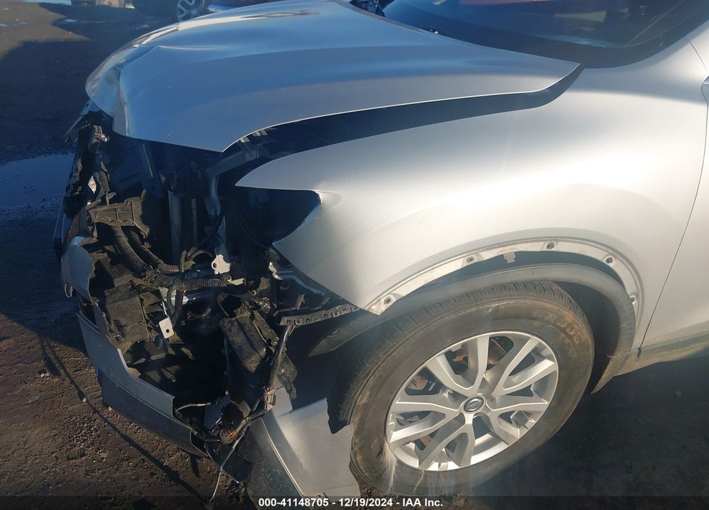 2018 NISSAN ROGUE SV VIN: JN8AT2MV3JW353557