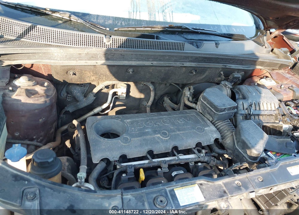2011 KIA SORENTO LX VIN: 5XYKT4A15BG162573
